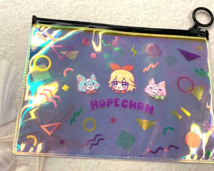 画像に alt 属性が指定されていません。ファイル名: thumbnail_aurora-pouch.jpg